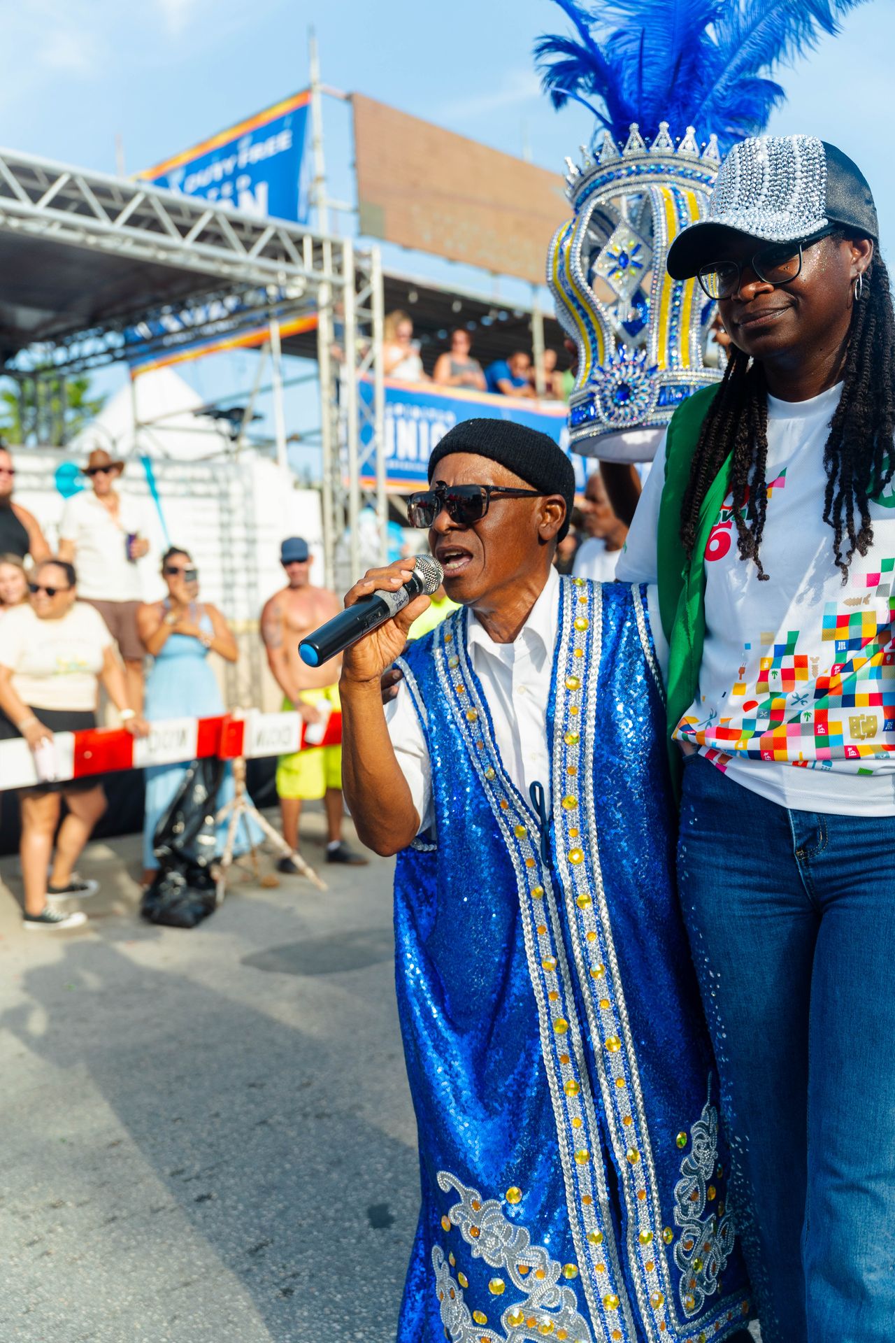 Parada di mucha o’stad — Carnaval Aruba