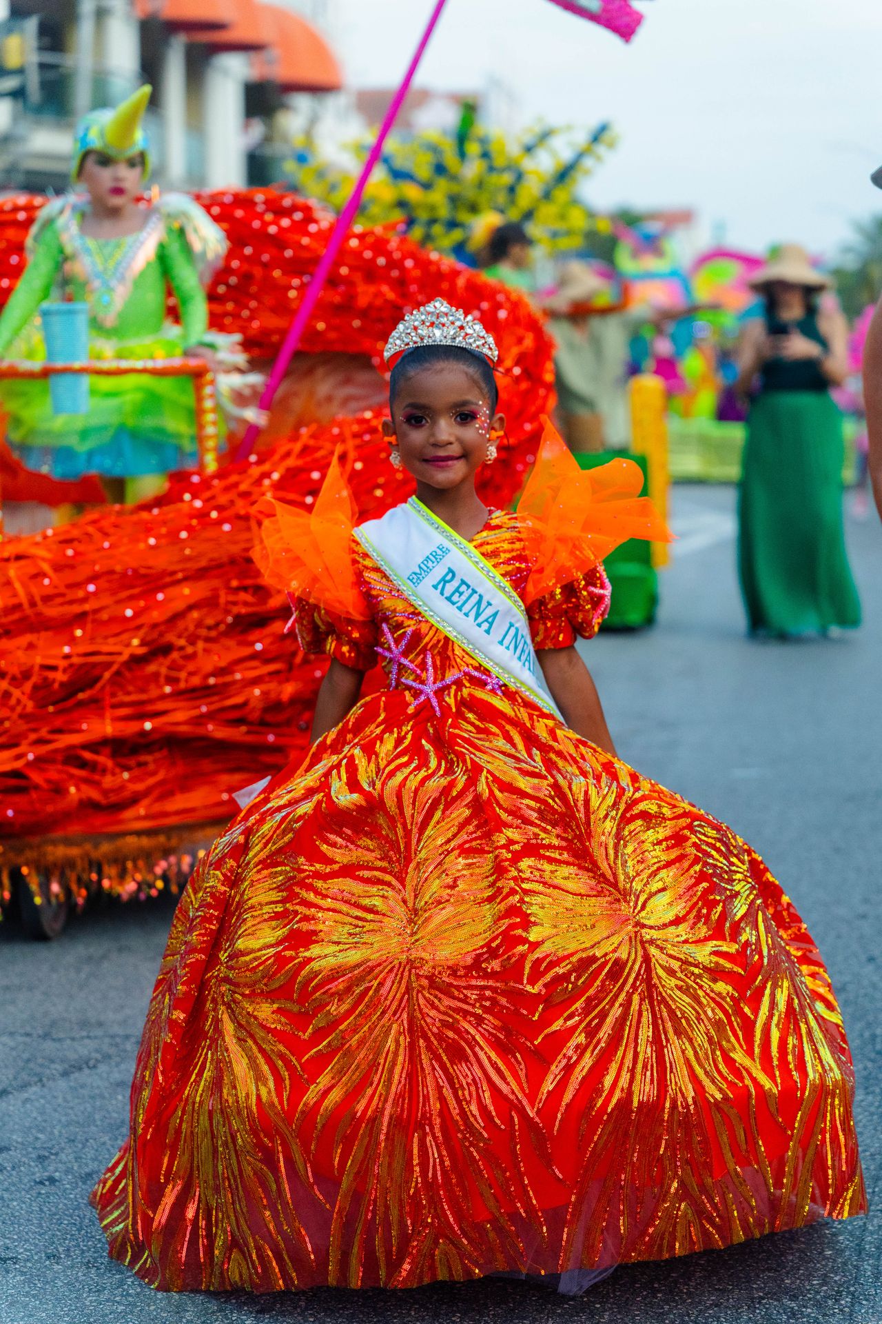 Parada di mucha o’stad — Carnaval Aruba