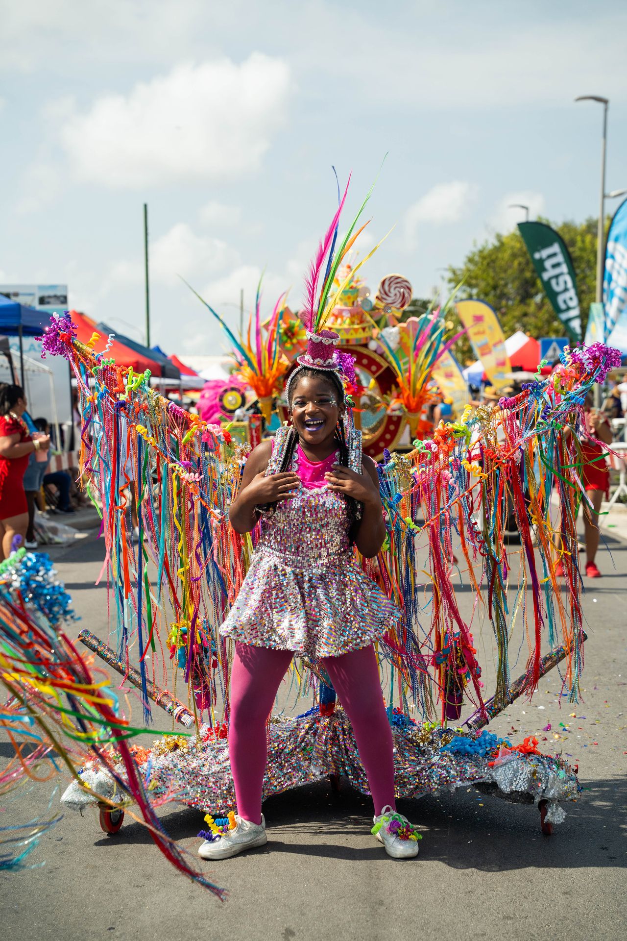 Parada di mucha Sanicolaas — Carnaval Aruba