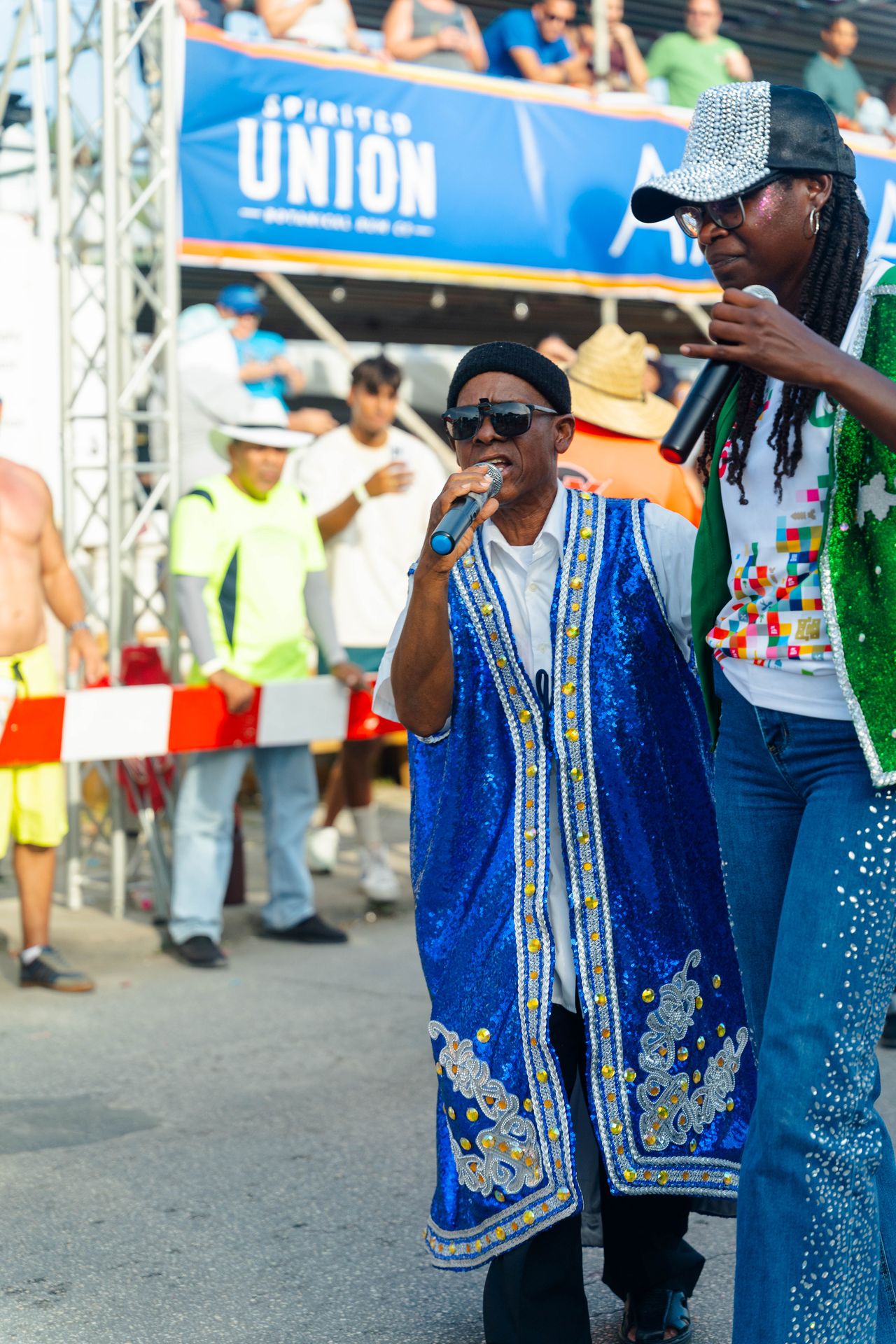 Parada di mucha o’stad — Carnaval Aruba