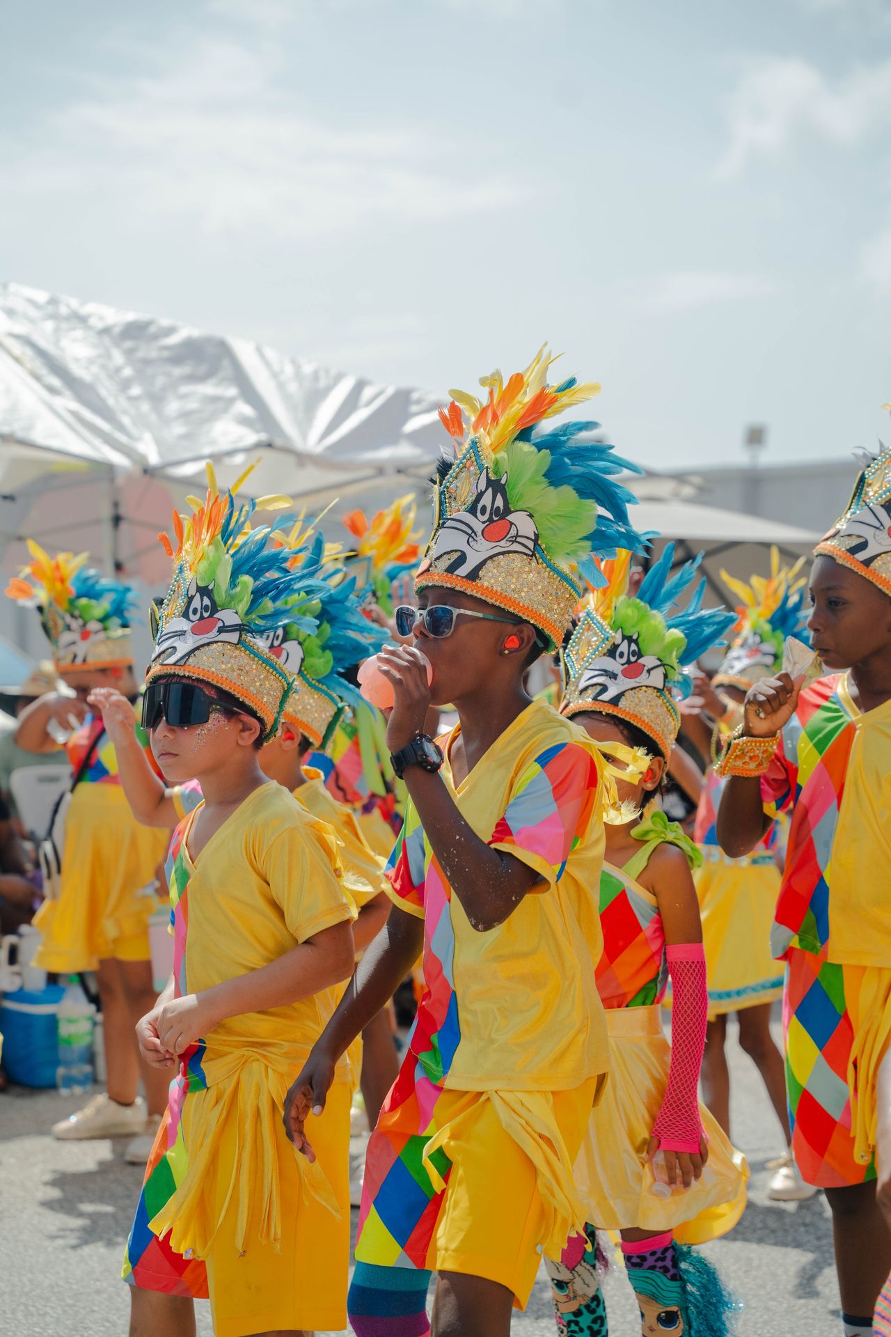 Parada di mucha Sanicolaas — Carnaval Aruba