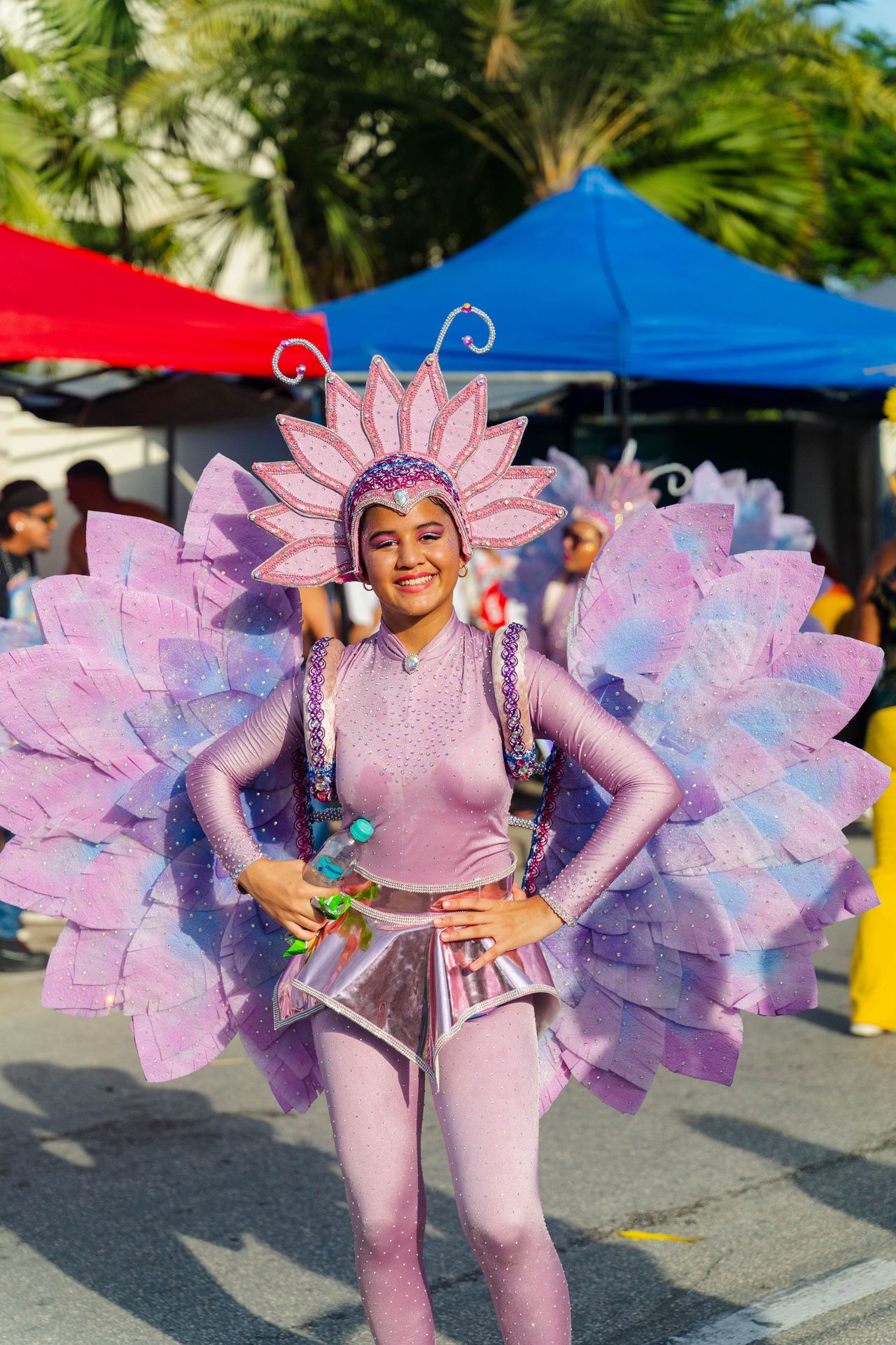 Parada di mucha o’stad — Carnaval Aruba