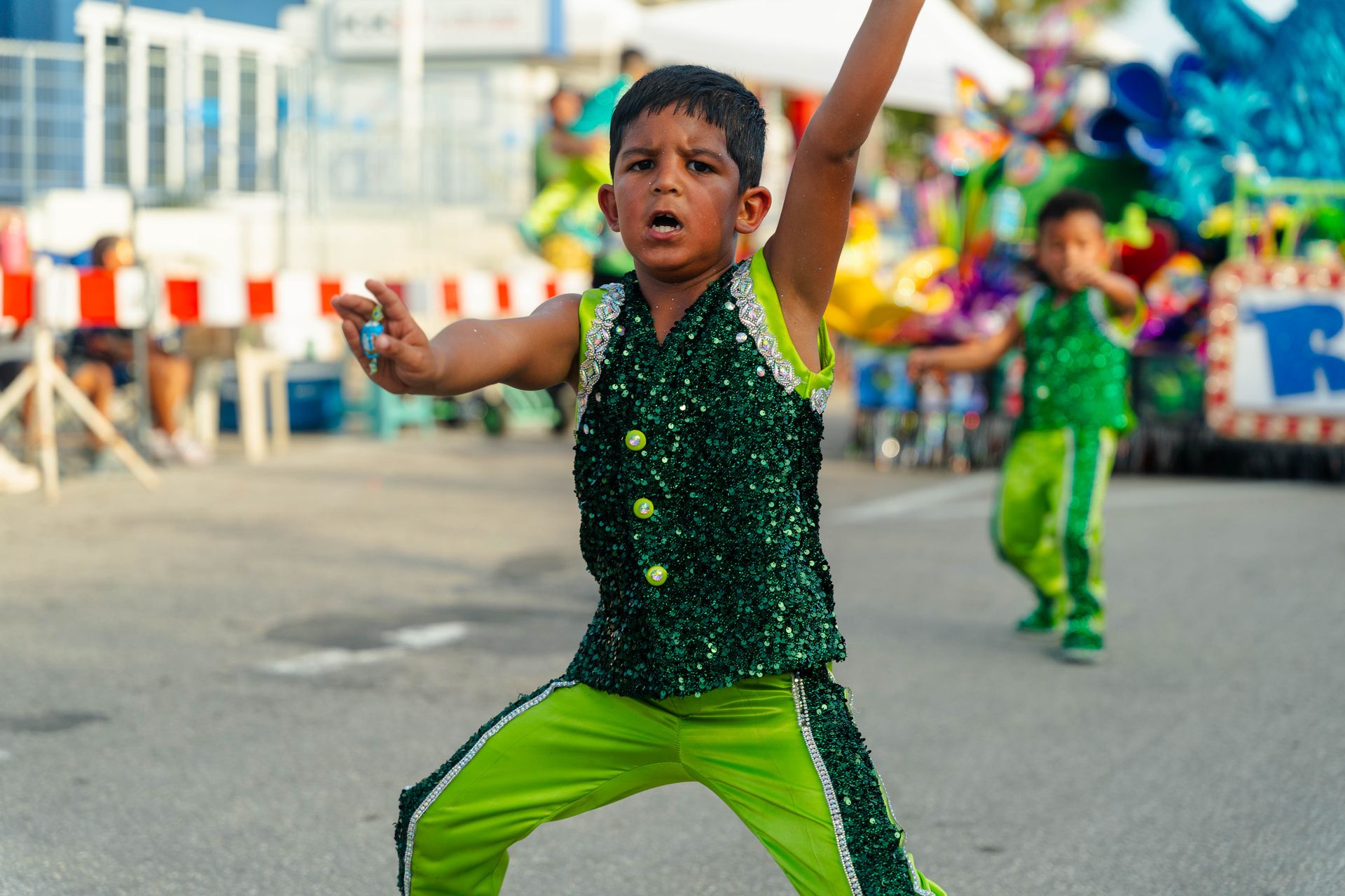Parada di mucha o’stad — Carnaval Aruba