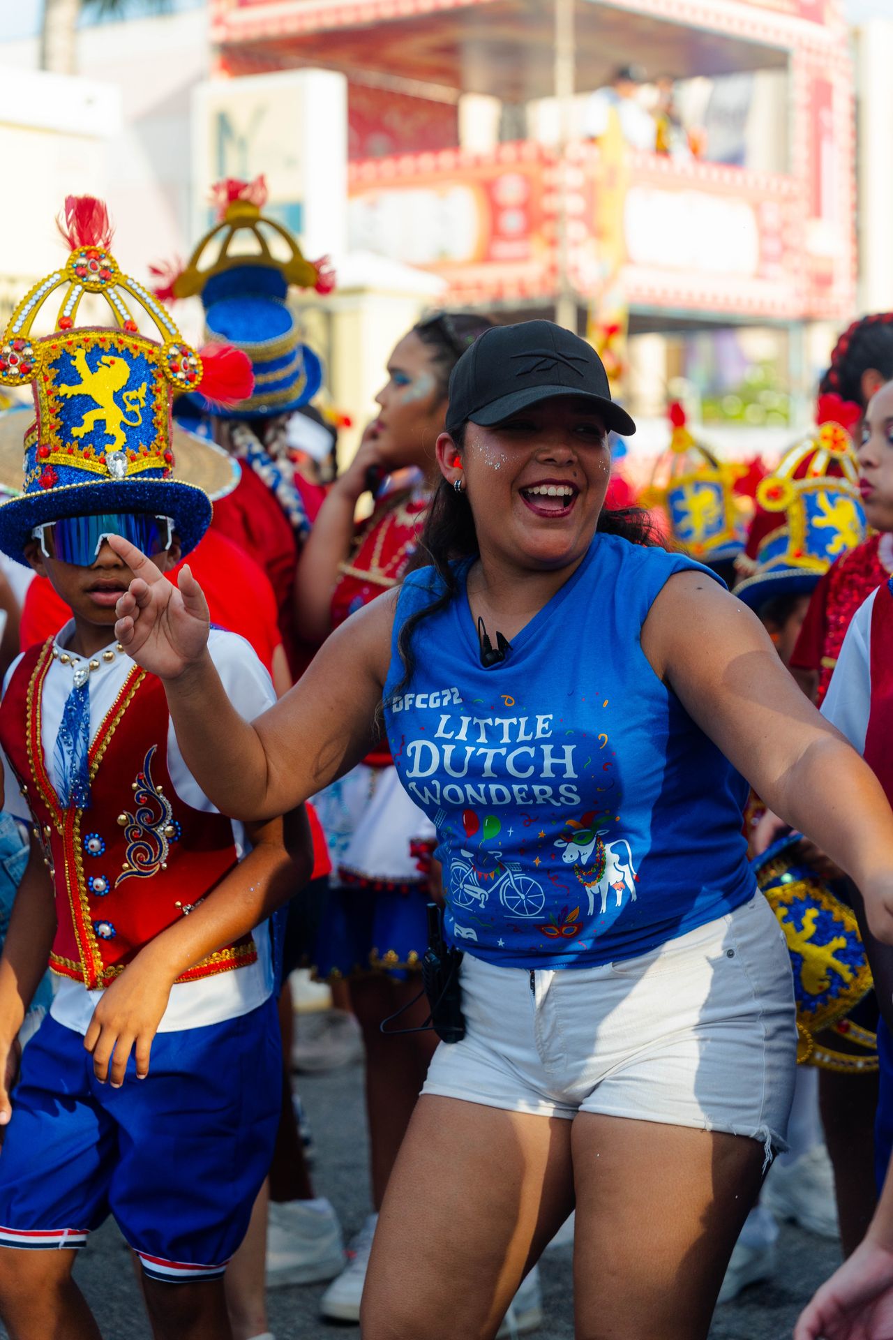 Parada di mucha o’stad — Carnaval Aruba