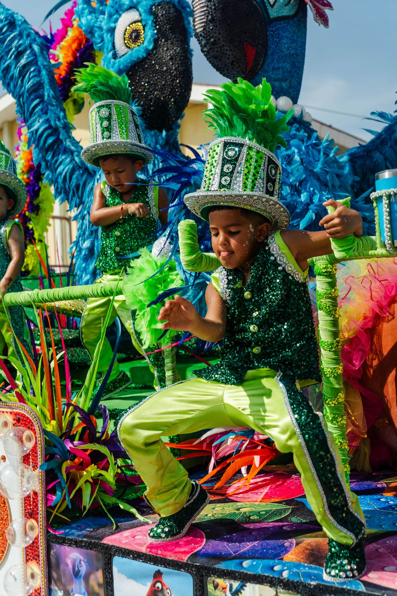 Parada di mucha Sanicolaas — Carnaval Aruba
