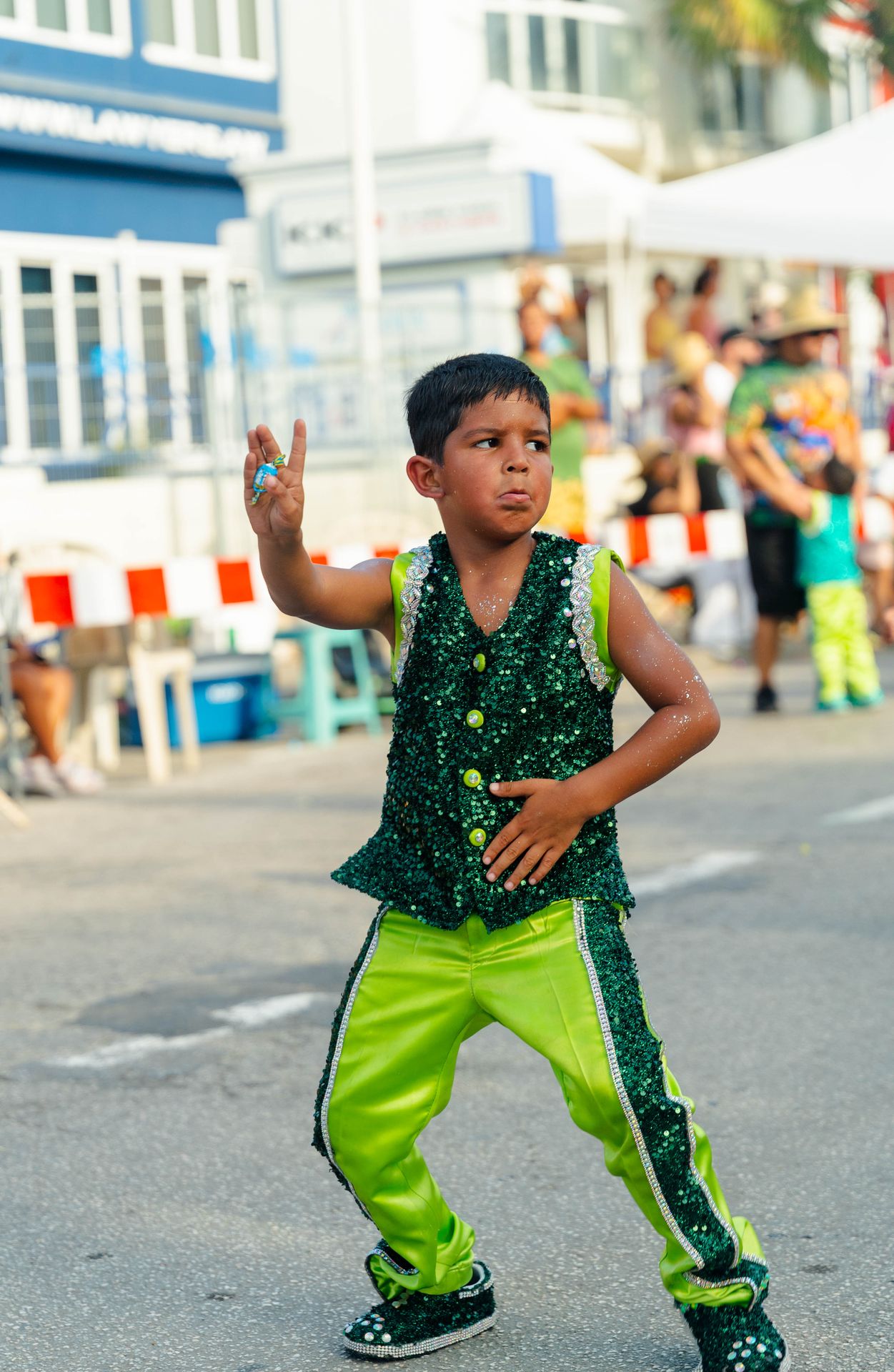 Parada di mucha o’stad — Carnaval Aruba