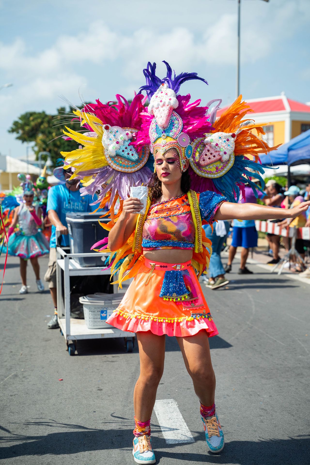 Parada di mucha Sanicolaas — Carnaval Aruba