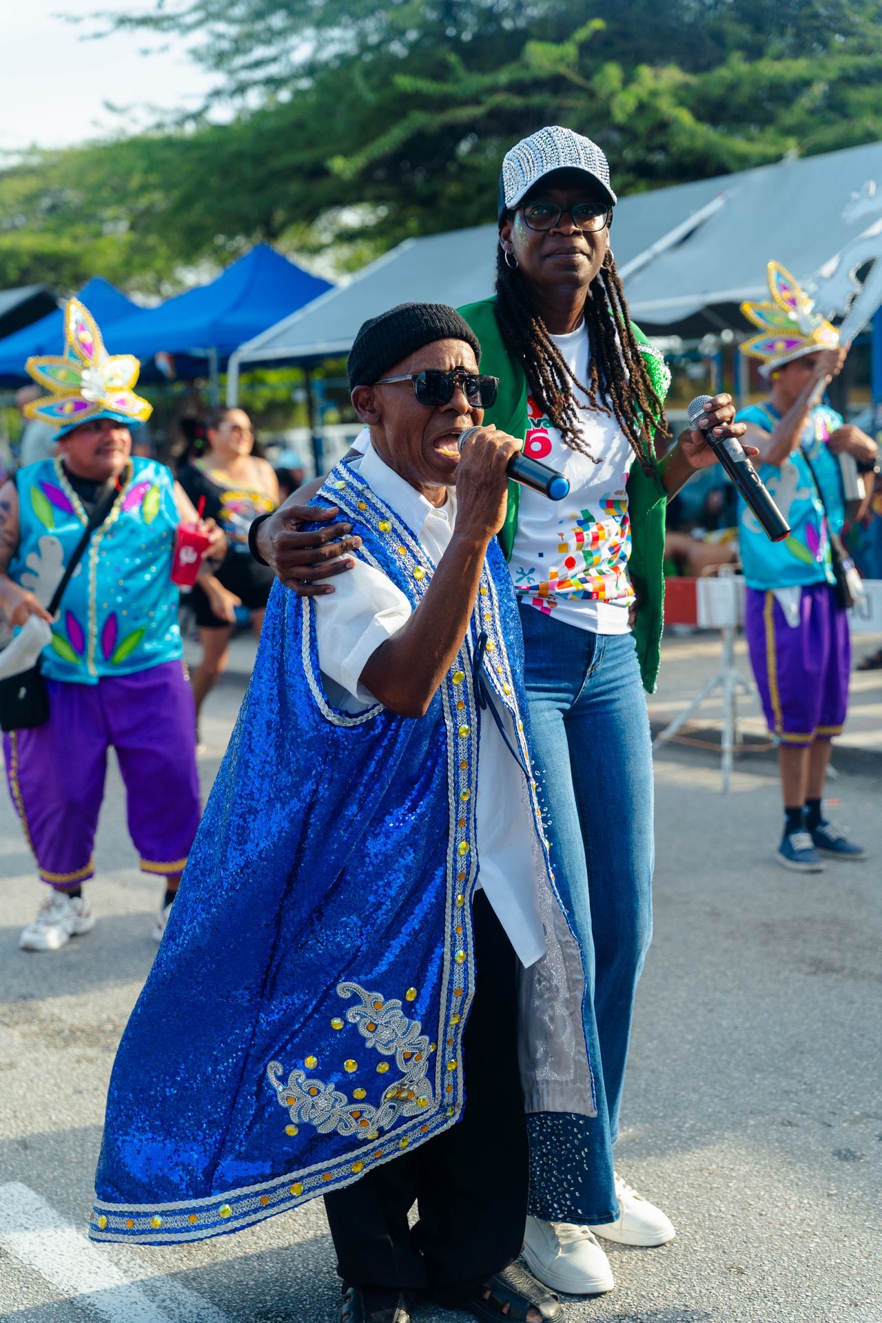Parada di mucha o’stad — Carnaval Aruba
