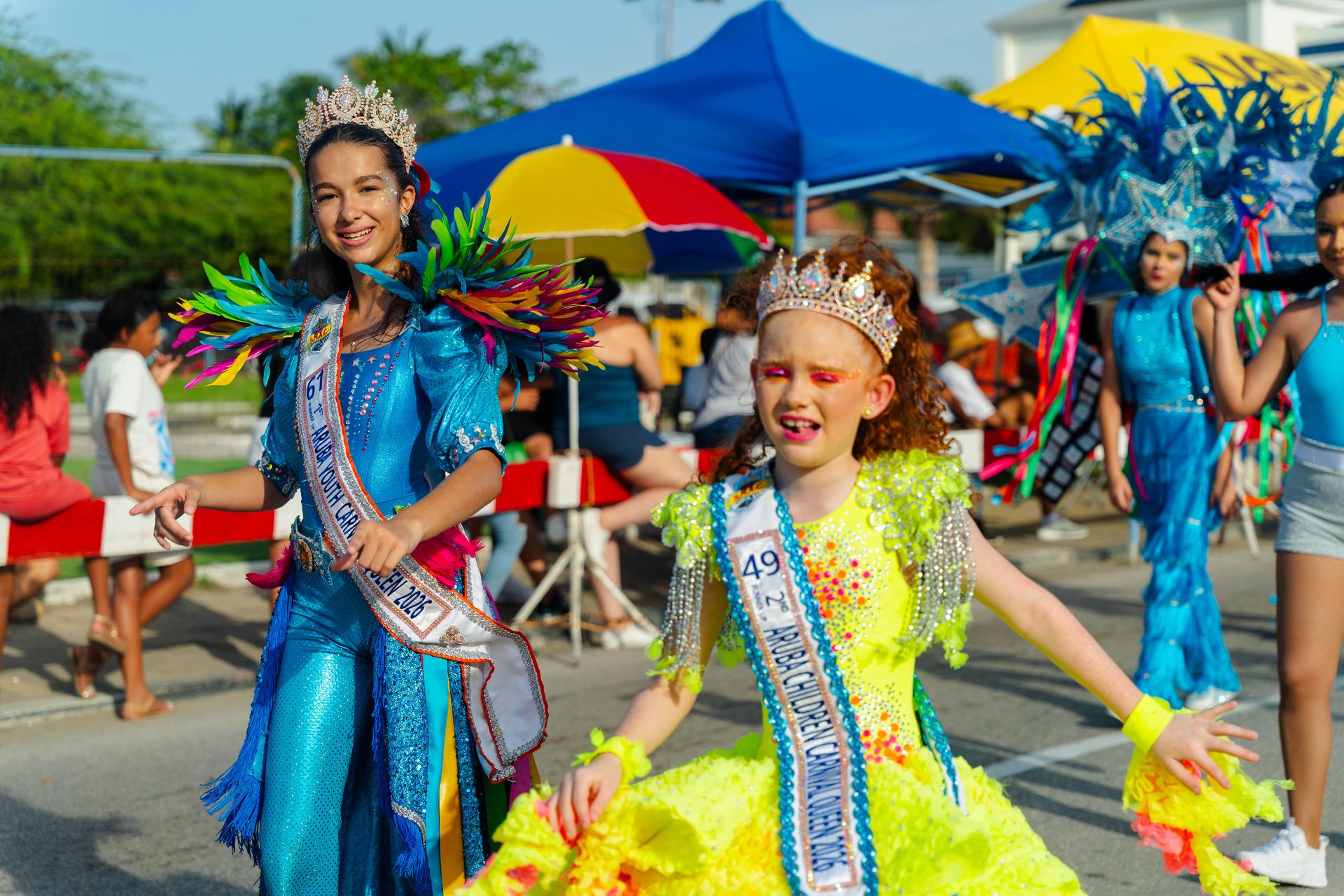 Parada di mucha o’stad — Carnaval Aruba