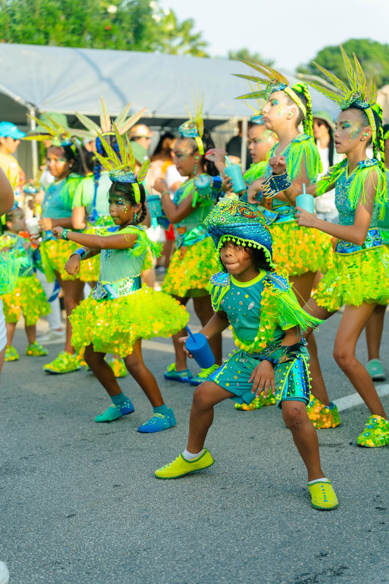 Parada di mucha o’stad — Carnaval Aruba