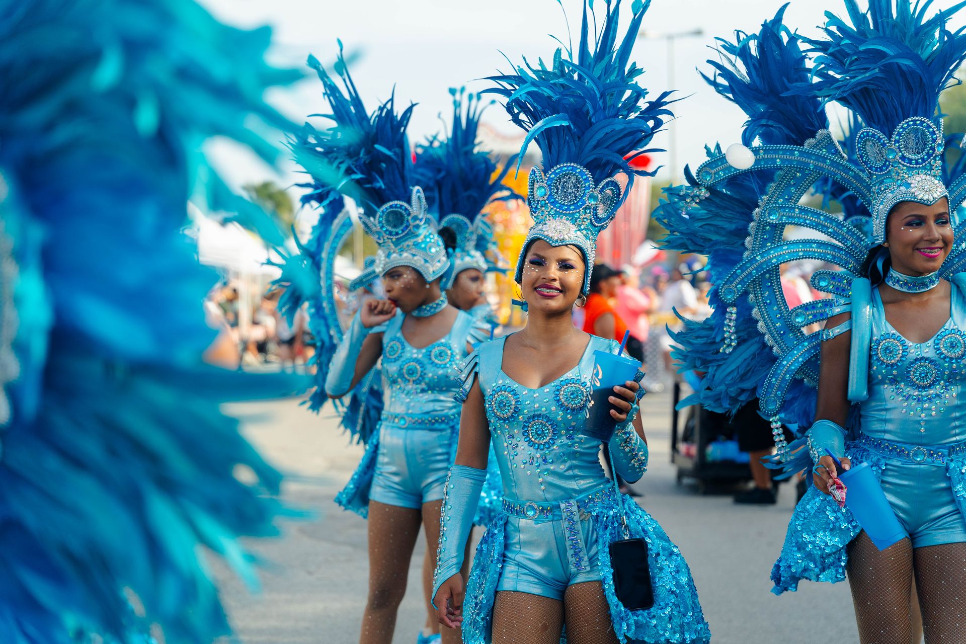 Parada di mucha o’stad — Carnaval Aruba