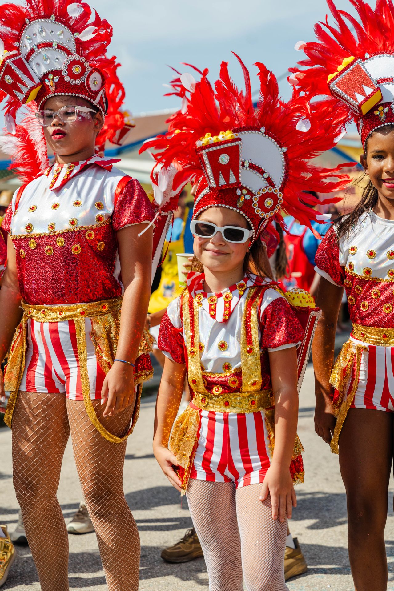 Parada di mucha Sanicolaas — Carnaval Aruba