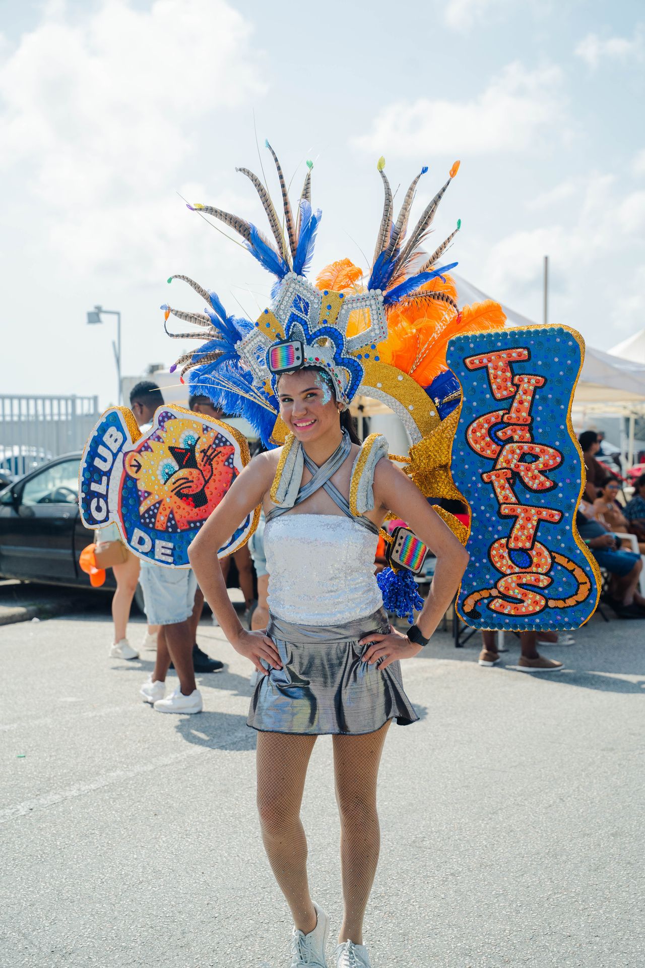 Parada di mucha Sanicolaas — Carnaval Aruba