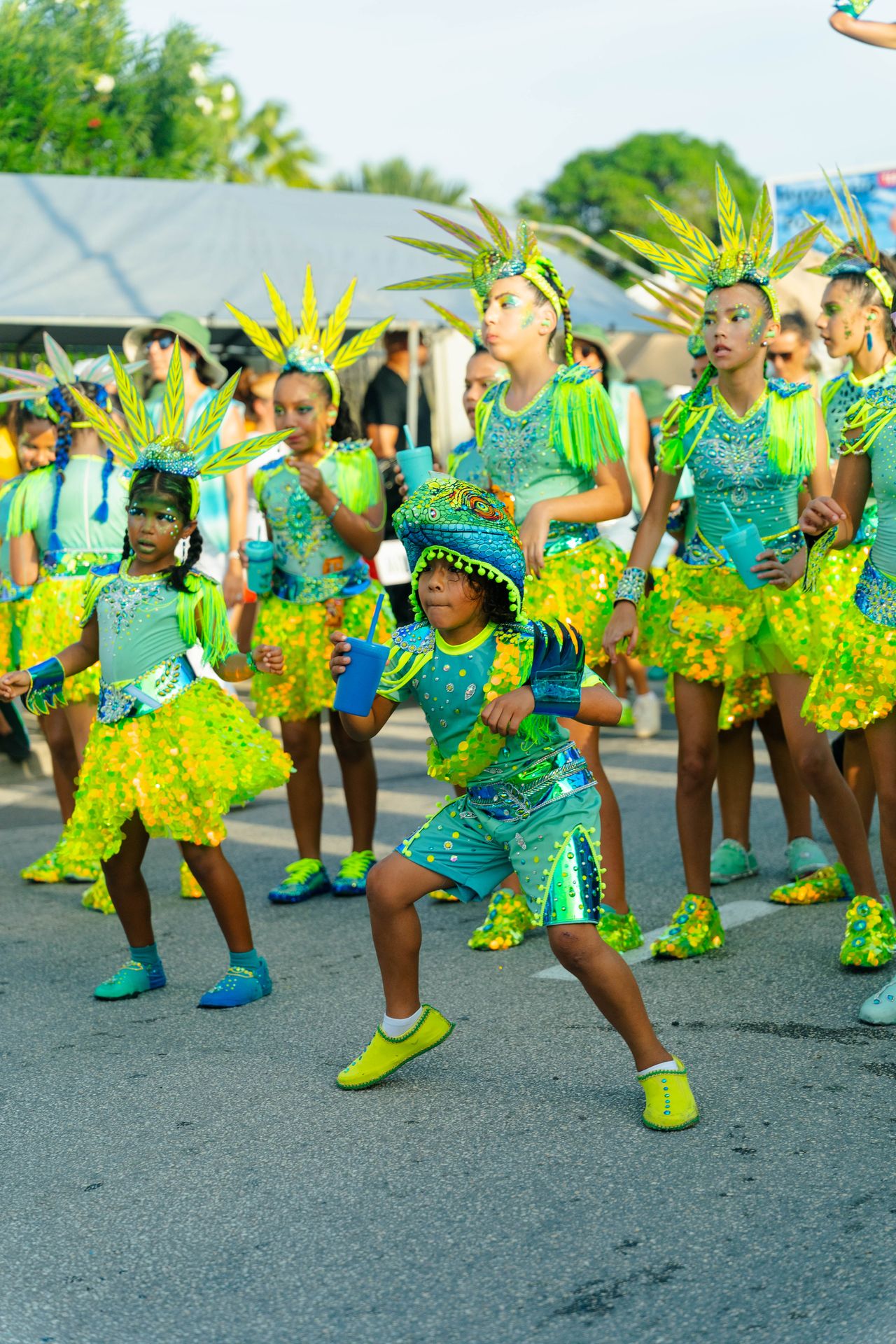 Parada di mucha o’stad — Carnaval Aruba